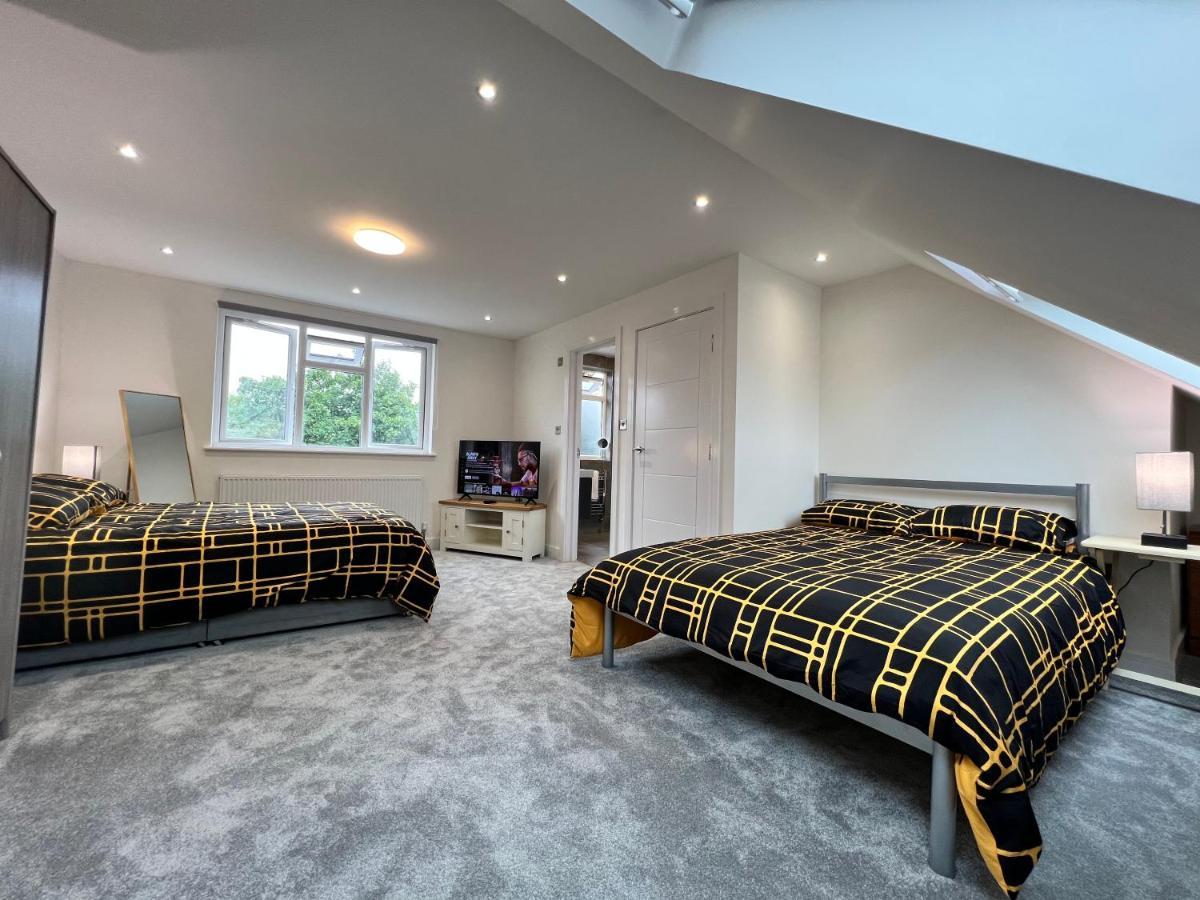 Wembley Stadium 5 Star Brand New Luxury Sleeps 14 With Parking Villa Londra Esterno foto