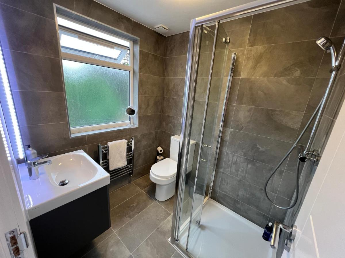 Wembley Stadium 5 Star Brand New Luxury Sleeps 14 With Parking Villa Londra Esterno foto